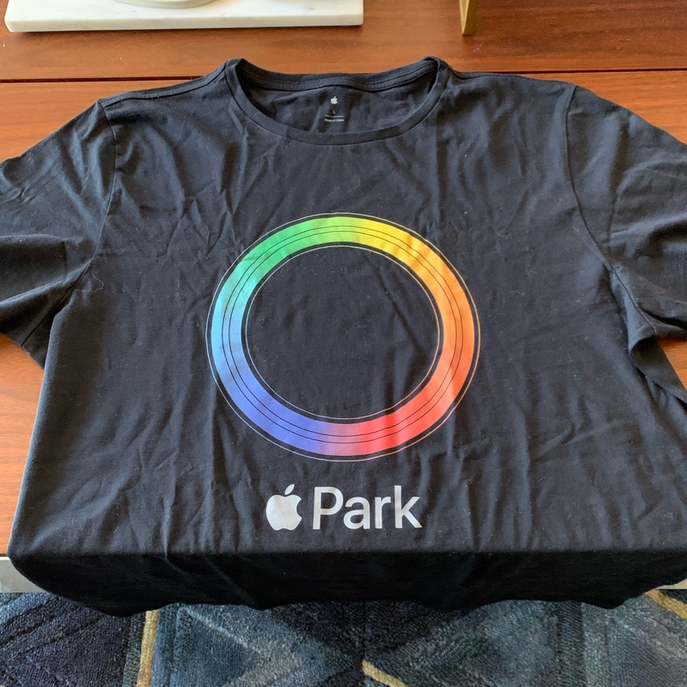 Apple Park T Shirt